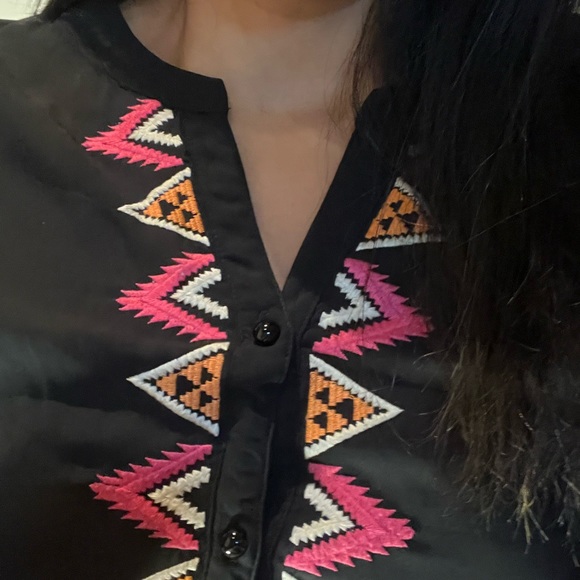 TCEC dress with pattern button lining - large - Picture 3 of 9